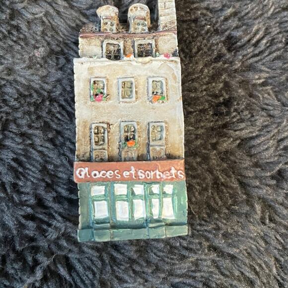 Vintage 4 Misc. Miniature Houses - Picture 6 of 7